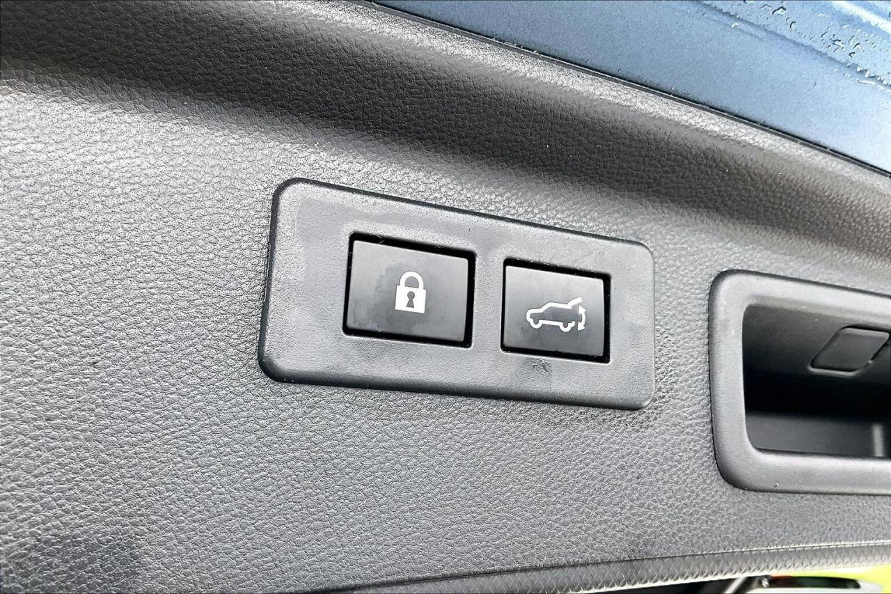 2022 Subaru Forester Limited AWD - CPO 3.99% FINANCING Photo