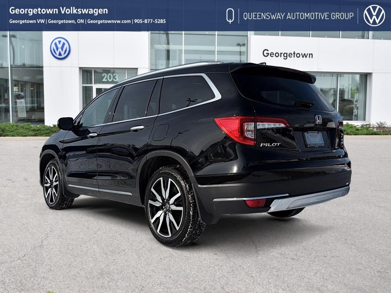 2021 Honda Pilot Touring 8 Passenger   Rear Ent. System   Winter Ti Photo