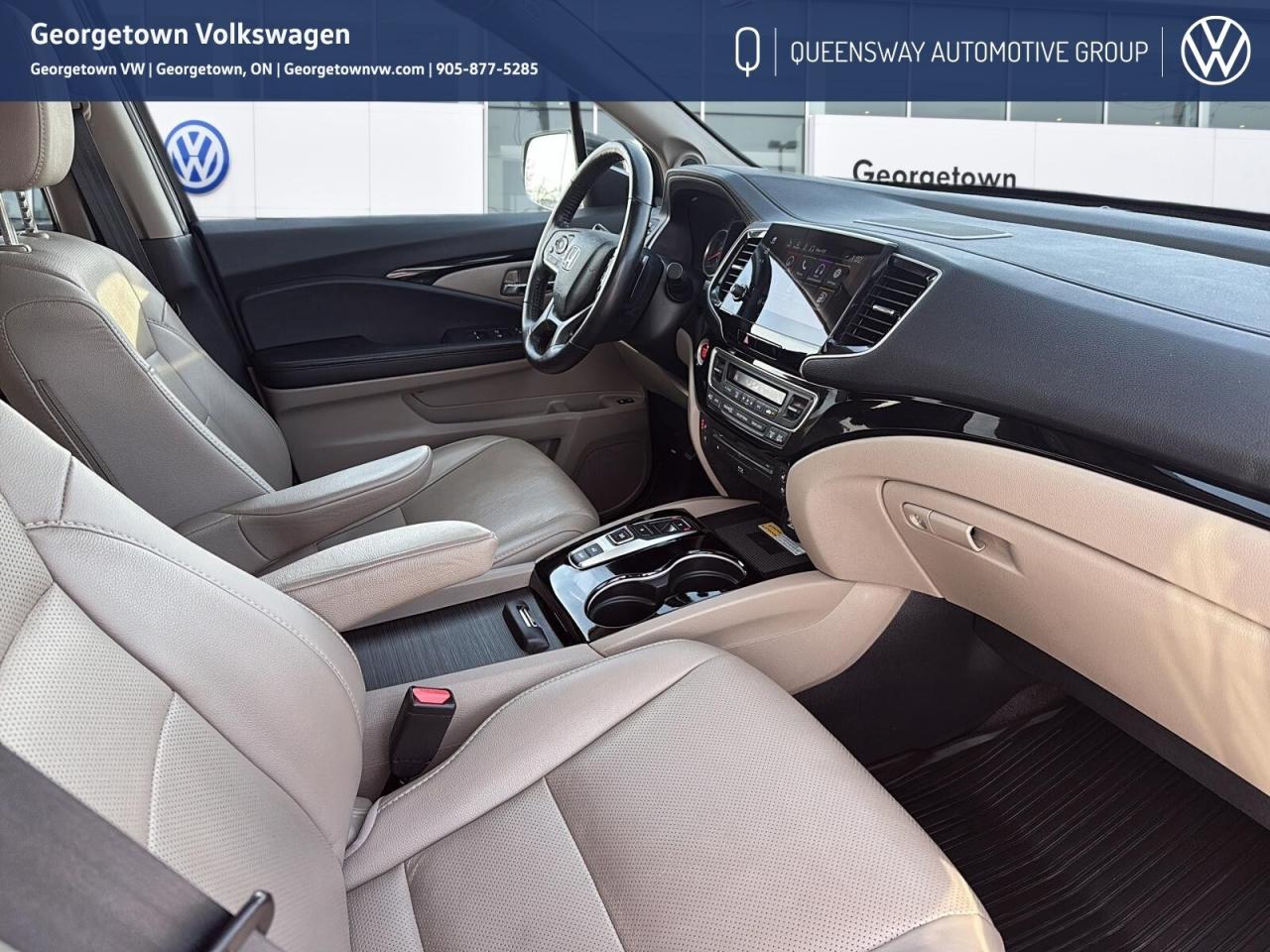 2021 Honda Pilot Touring 8 Passenger   Rear Ent. System   Winter Ti Photo