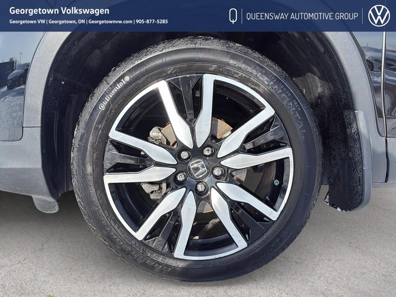 2021 Honda Pilot Touring 8 Passenger   Rear Ent. System   Winter Ti Photo