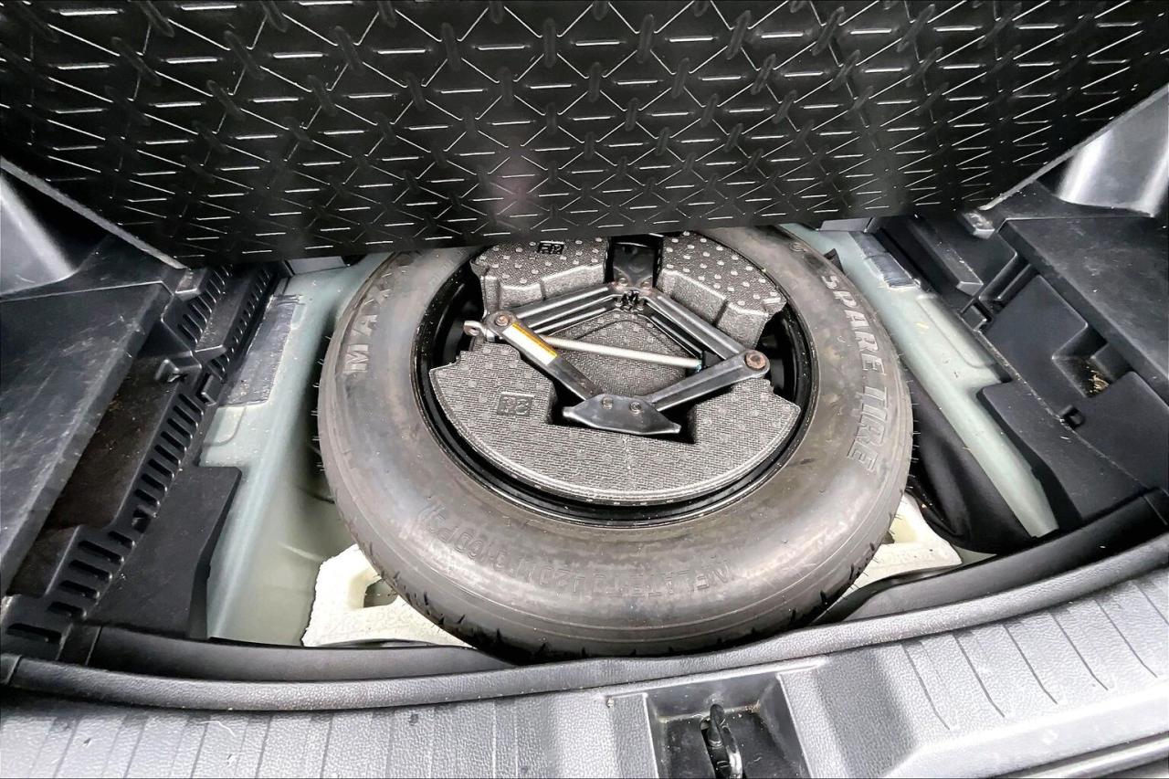 2021 Toyota RAV4 XLE AWD   Premium Package   Leather   Sunroof Photo