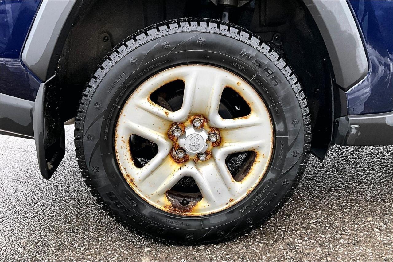 2021 Toyota RAV4 XLE AWD   Premium Package   Leather   Sunroof Photo