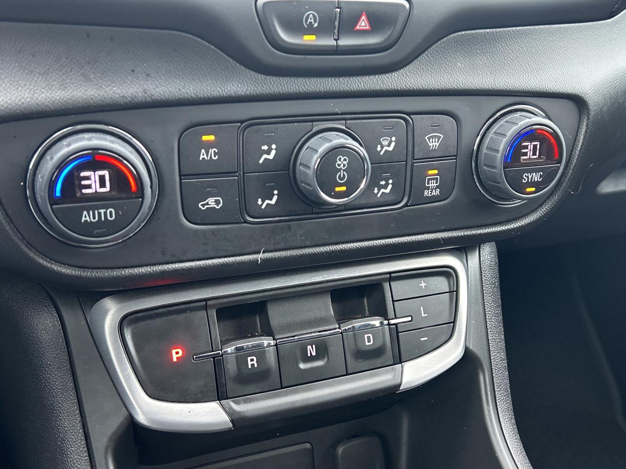 2022 GMC Terrain SLE   Remote Start   Front Heated Seats   LOW KM Photo