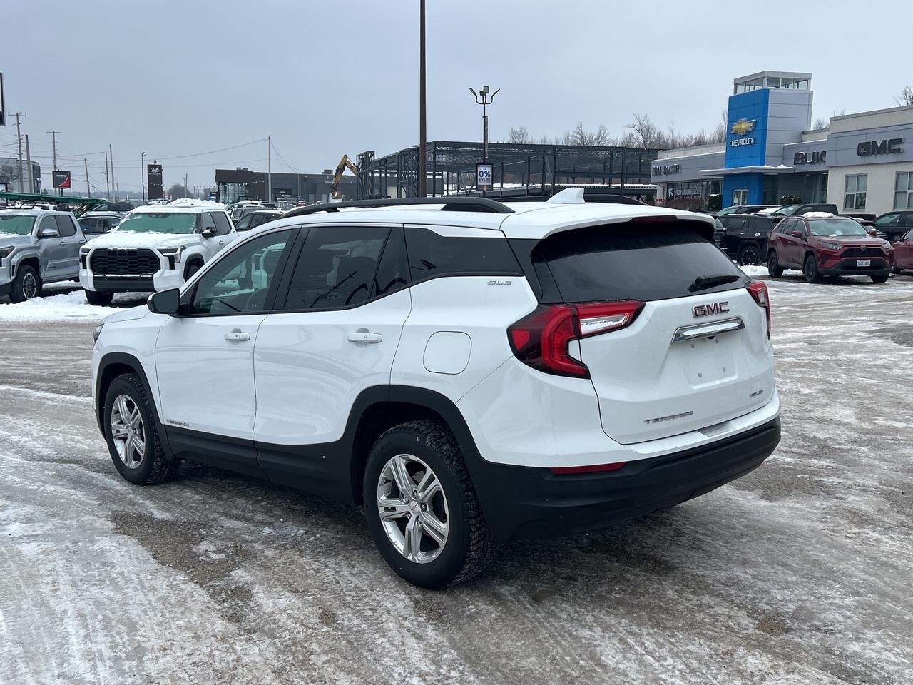 2022 GMC Terrain SLE   Remote Start   Front Heated Seats   LOW KM Photo