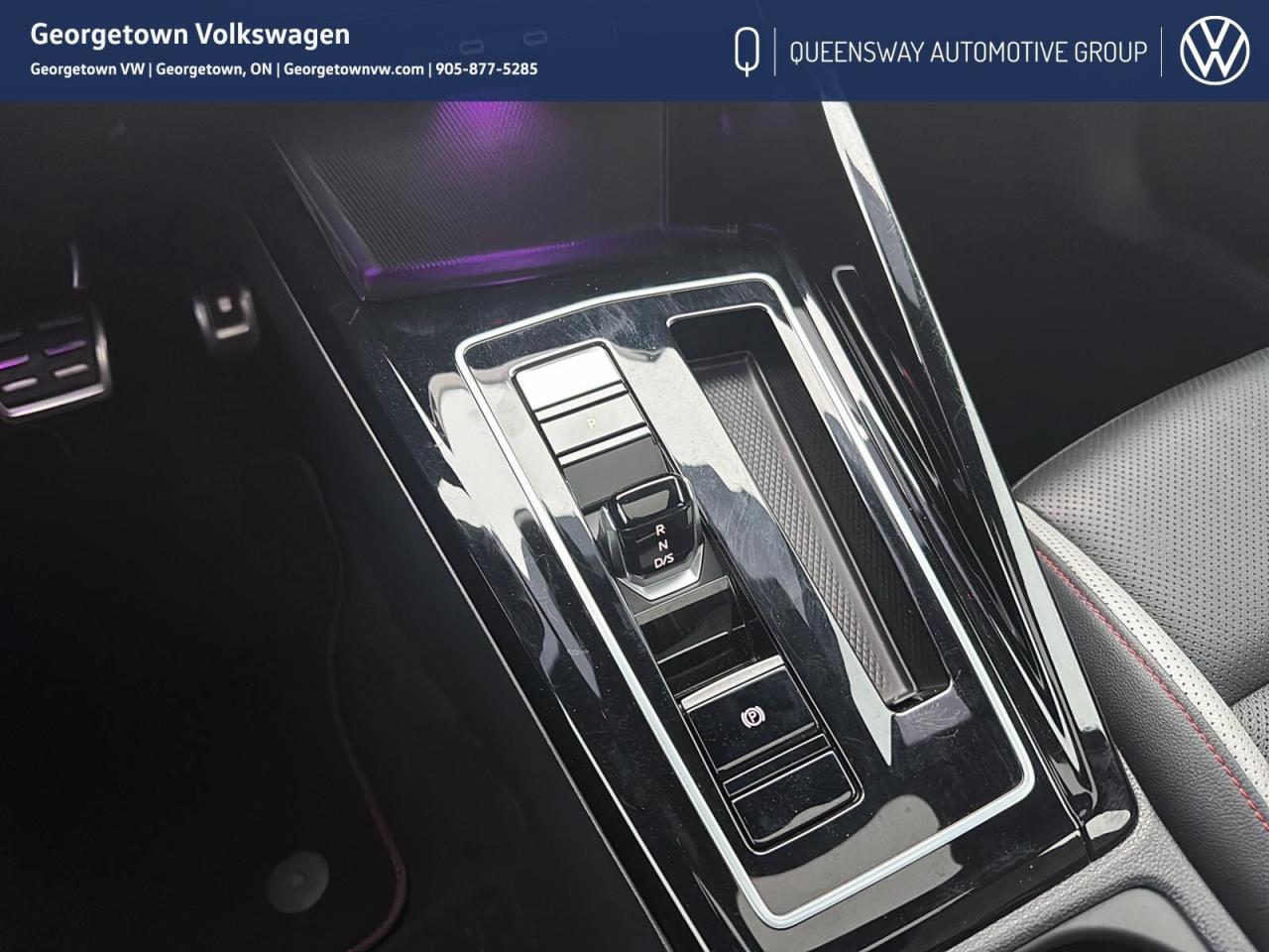 2024 Volkswagen Golf GTI Performance Carplay   Pano Roof   Winter Tires Photo