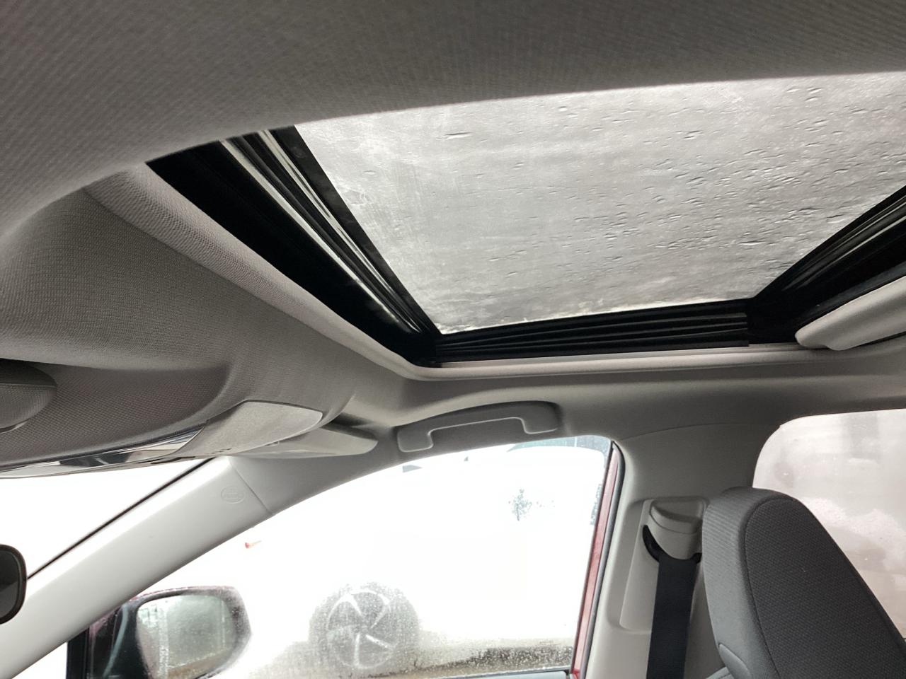 2022 Toyota RAV4 XLE AWD Photo