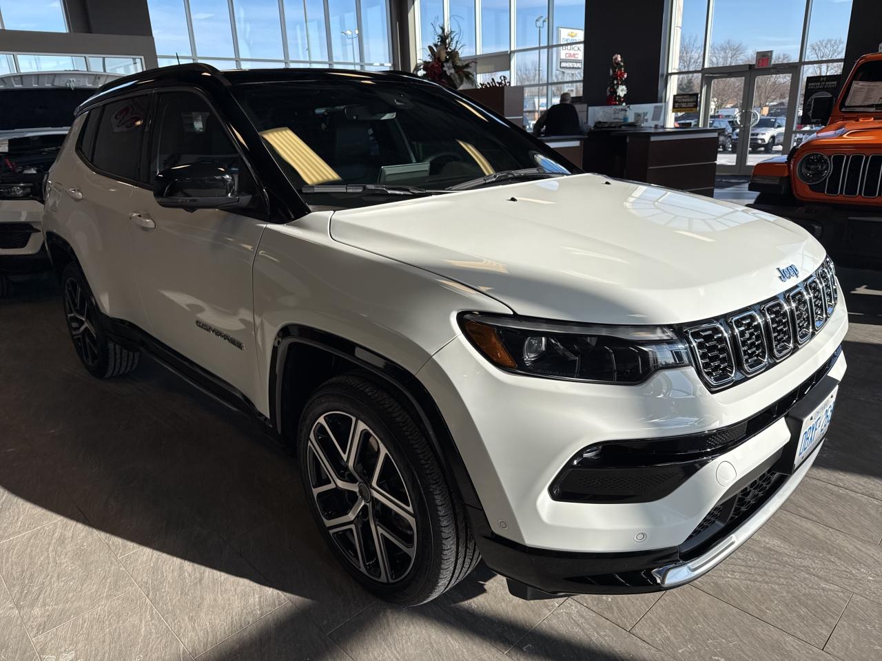 2025 Jeep Compass LIMITED Photo