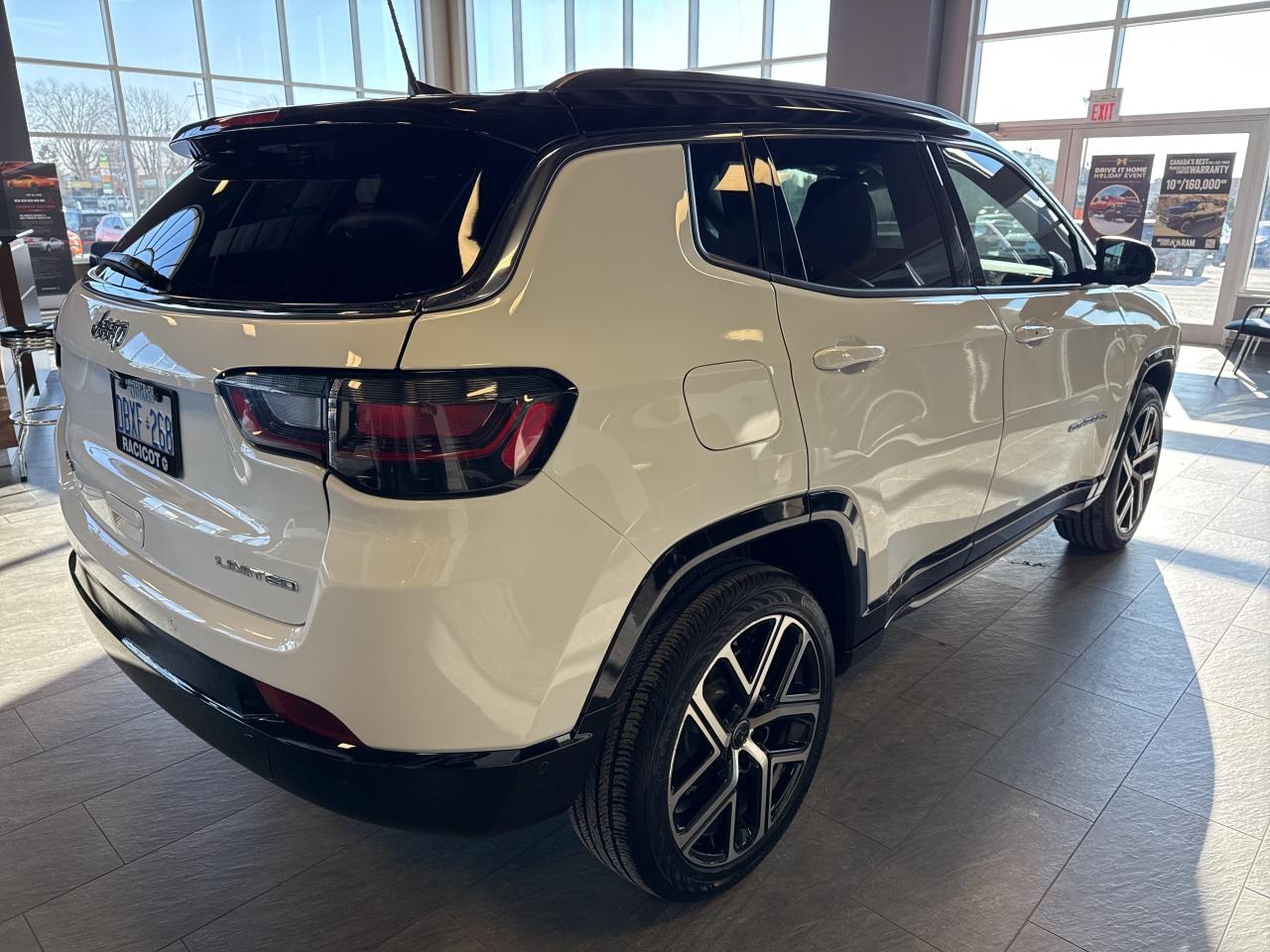 2025 Jeep Compass LIMITED Photo