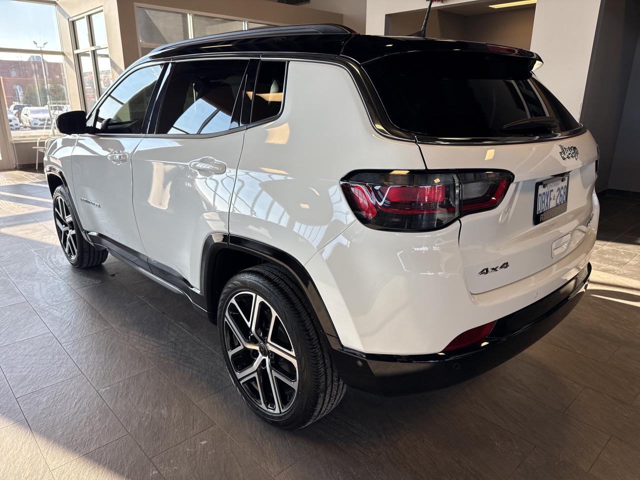 2025 Jeep Compass LIMITED Photo