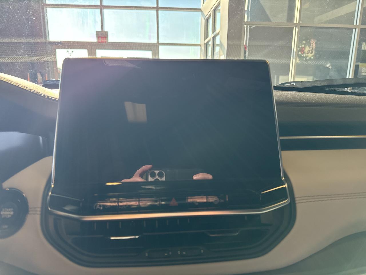 2025 Jeep Compass LIMITED Photo