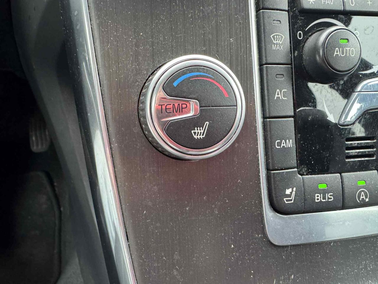 2015 Volvo V60 4dr Wgn T5 Drive-E Premier Plus FWD Photo