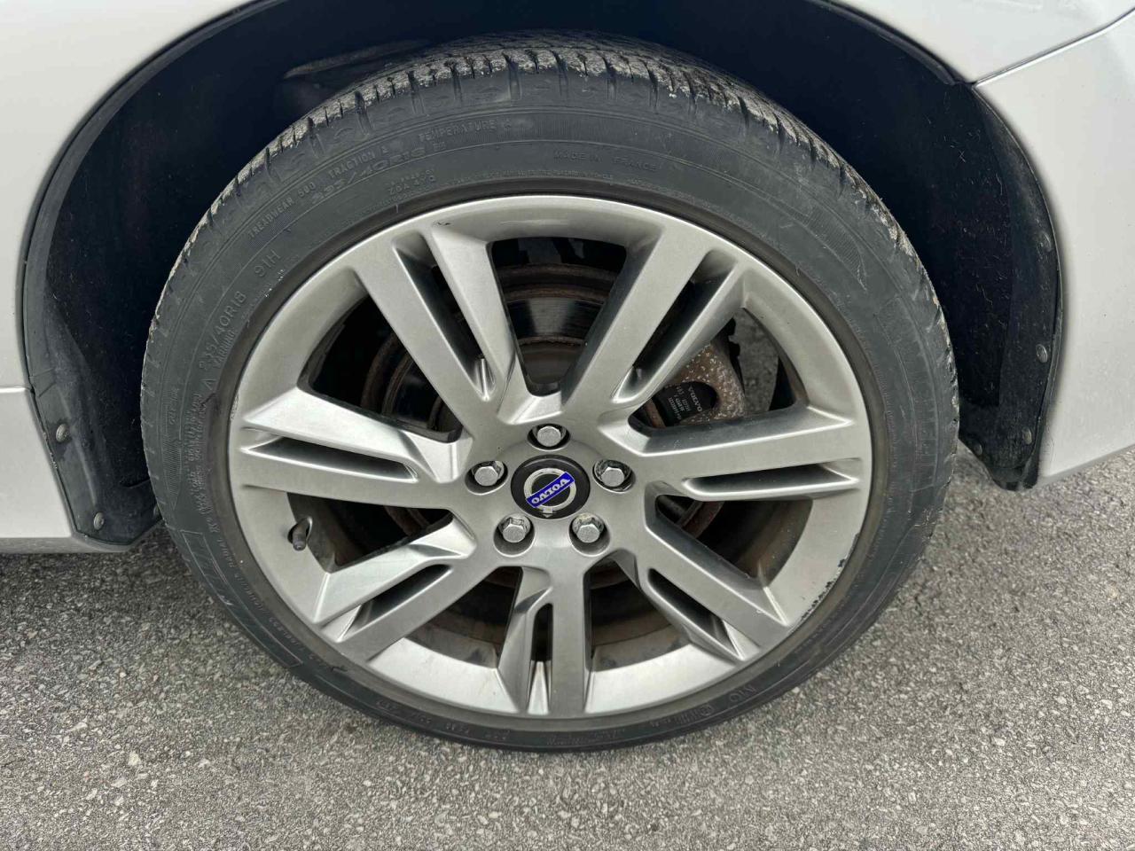 2015 Volvo V60 4dr Wgn T5 Drive-E Premier Plus FWD Photo