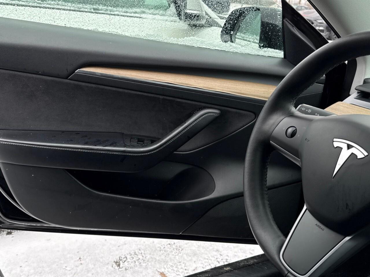 2021 Tesla Model 3 STANDARD RANGE PLUS   ONE OWNER   ACCIDENT FREE Photo