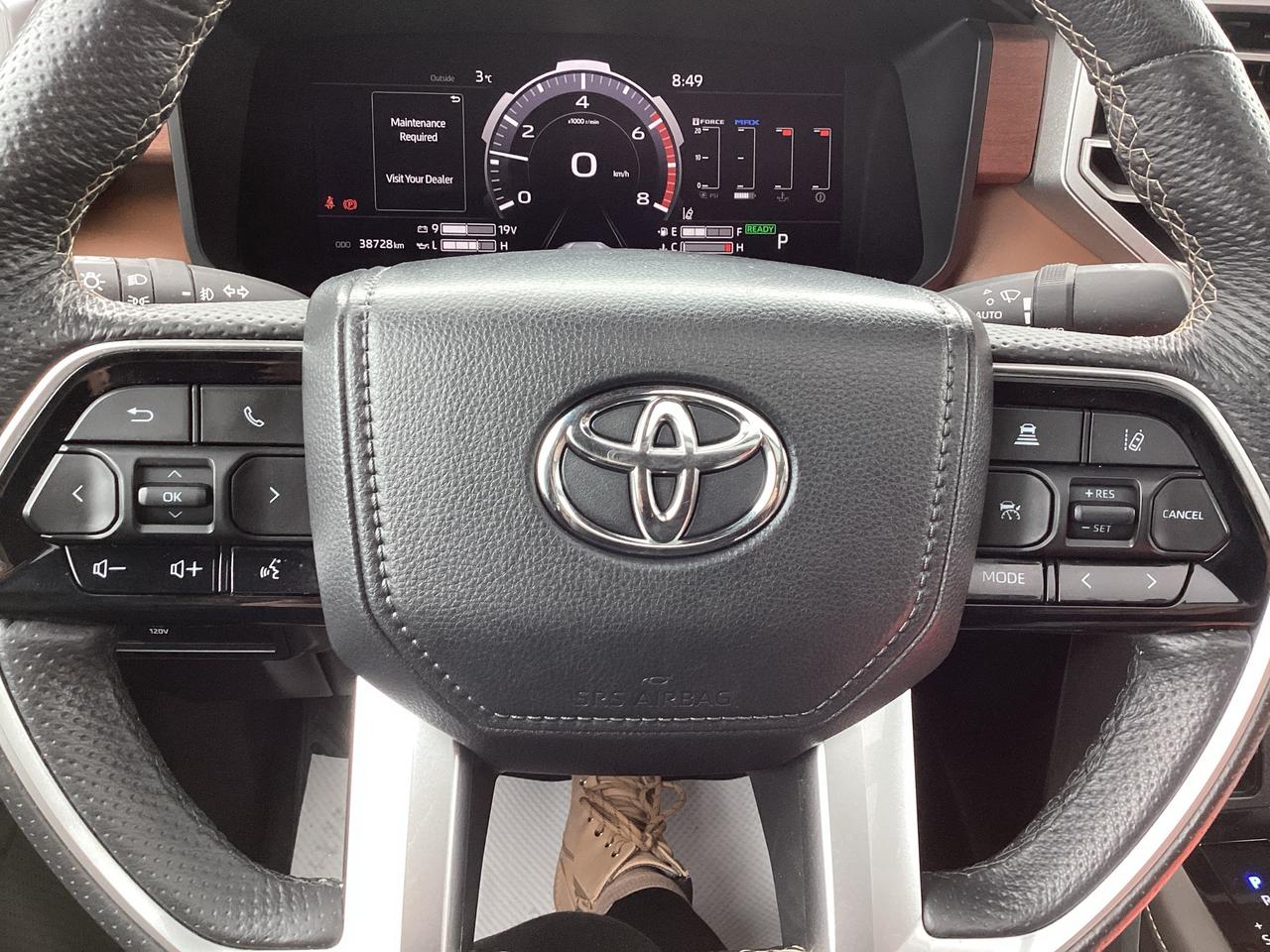 2025 Toyota Tundra Platinum Hybrid Photo