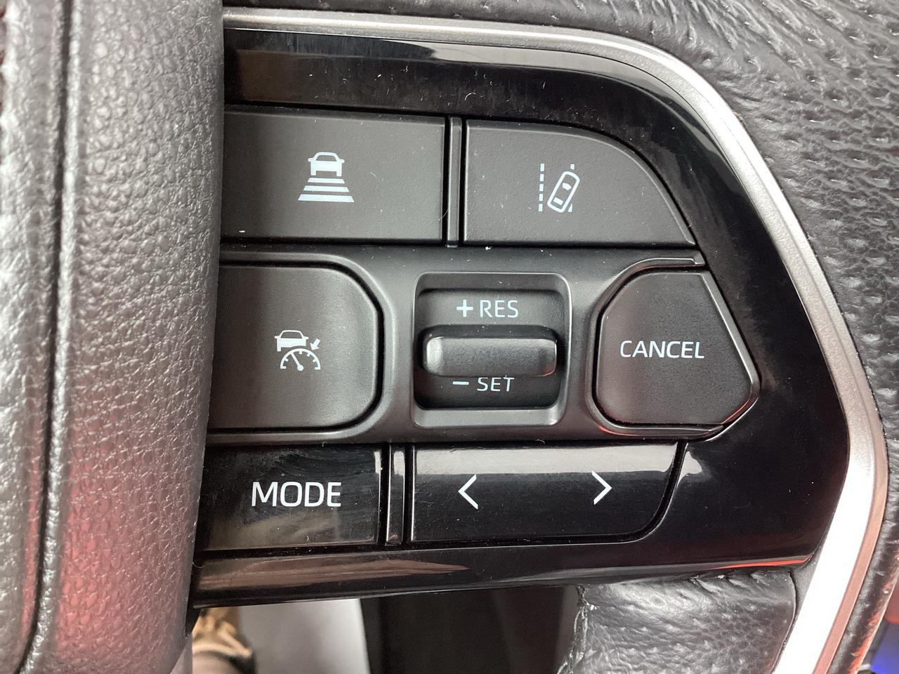 2025 Toyota Tundra Platinum Hybrid Photo