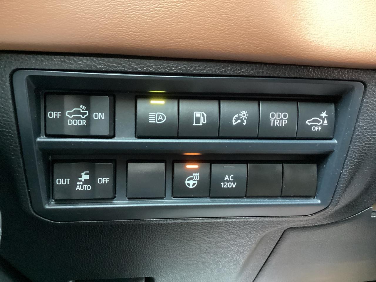 2025 Toyota Tundra Platinum Hybrid Photo