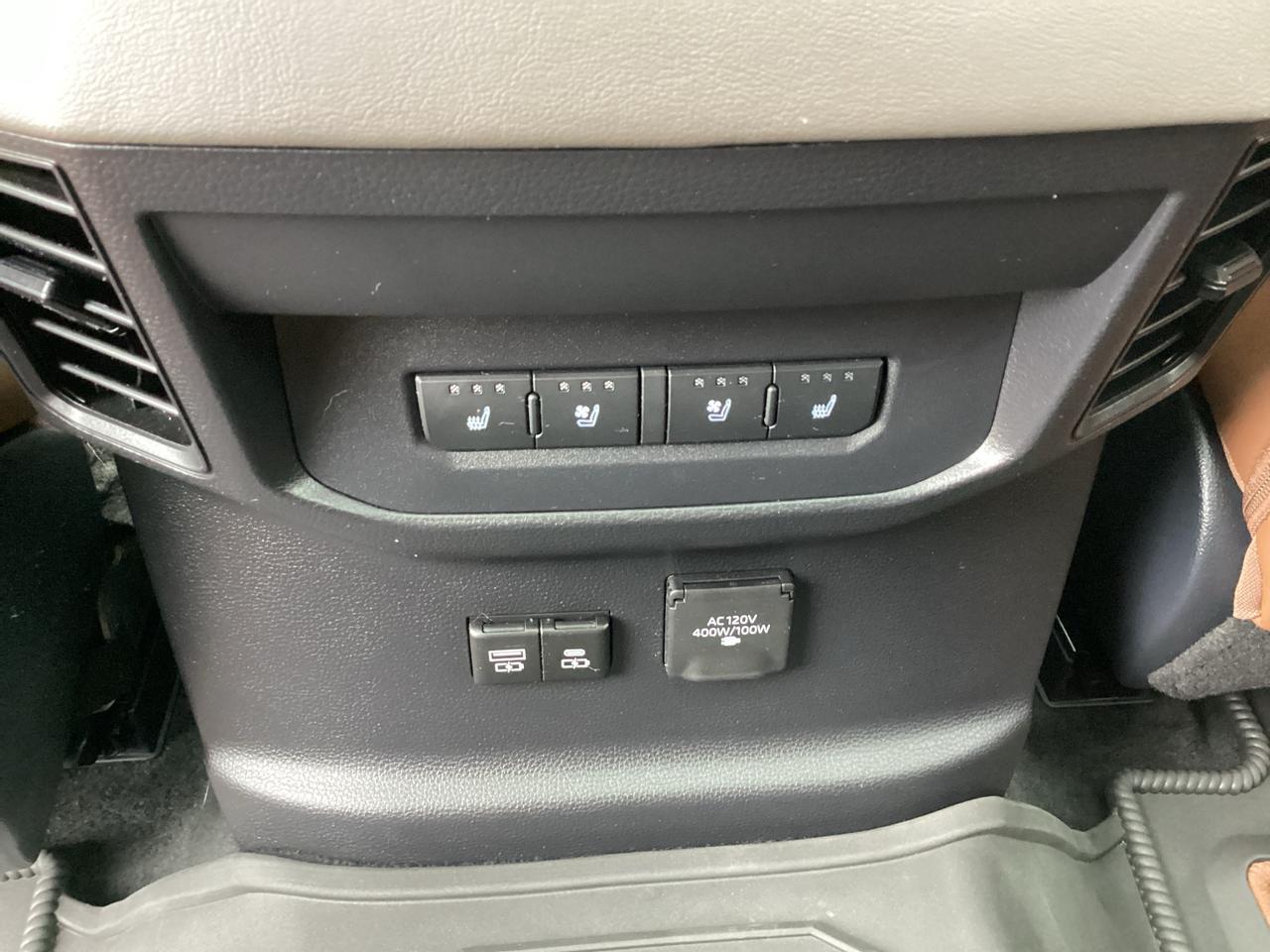 2025 Toyota Tundra Platinum Hybrid Photo