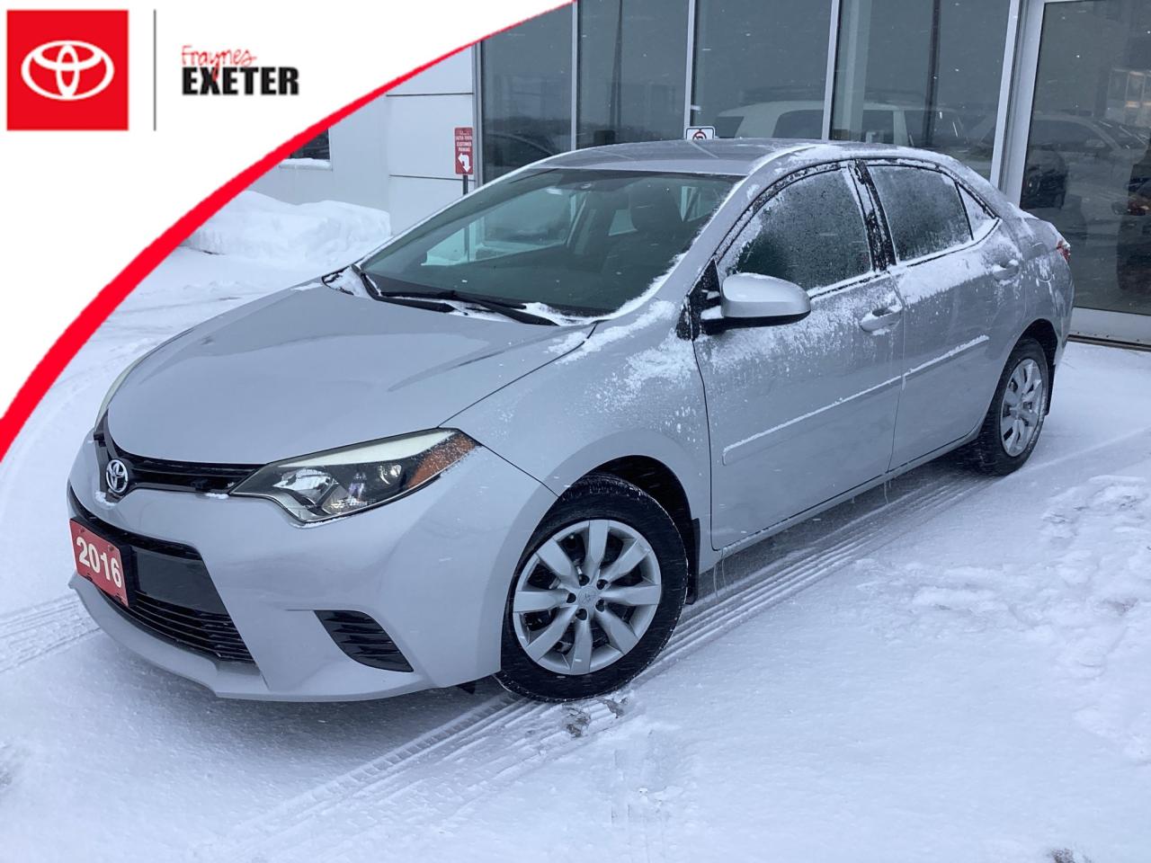 2016 Toyota Corolla LE Photo0