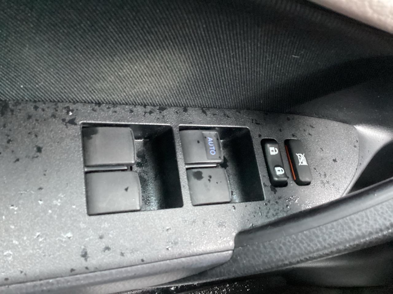 2016 Toyota Corolla LE Photo