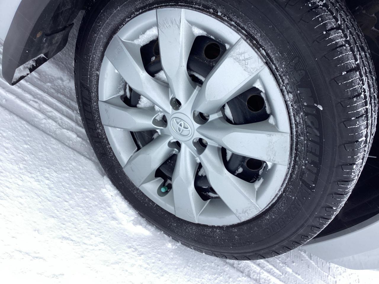 2016 Toyota Corolla LE Photo