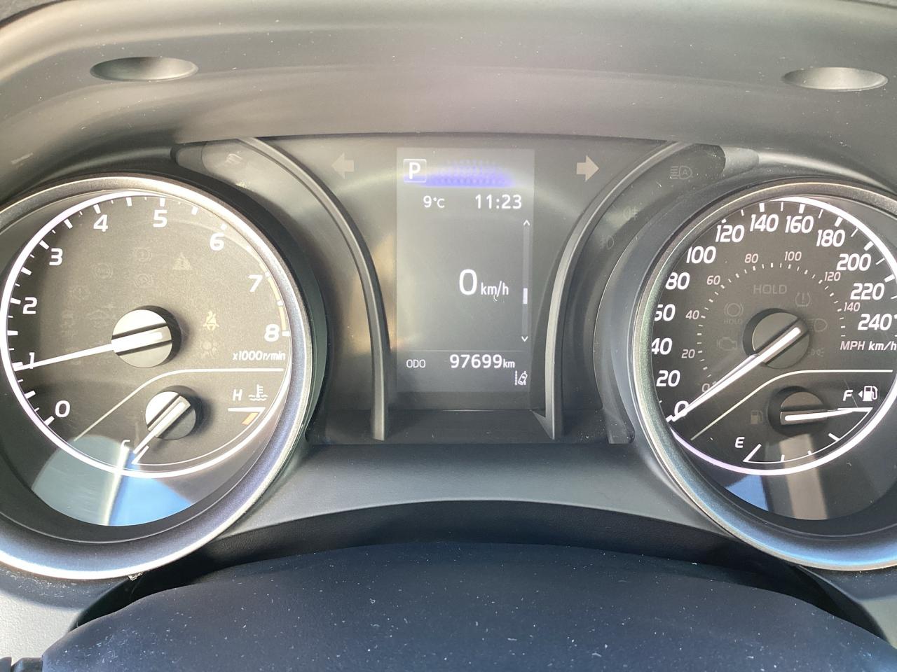 2022 Toyota Camry SE Auto Photo