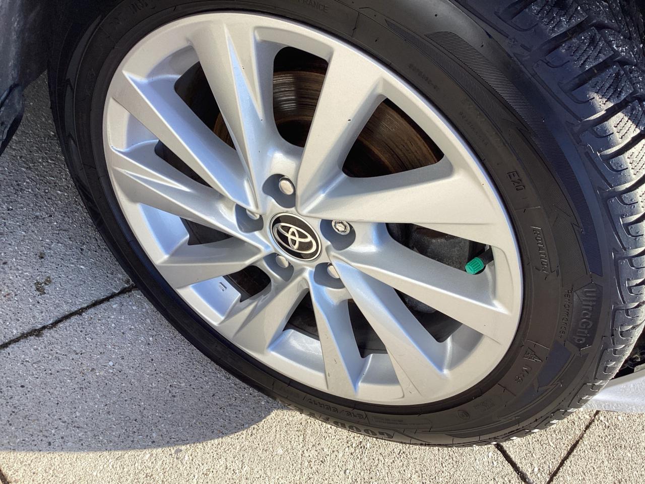 2022 Toyota Camry SE Auto Photo