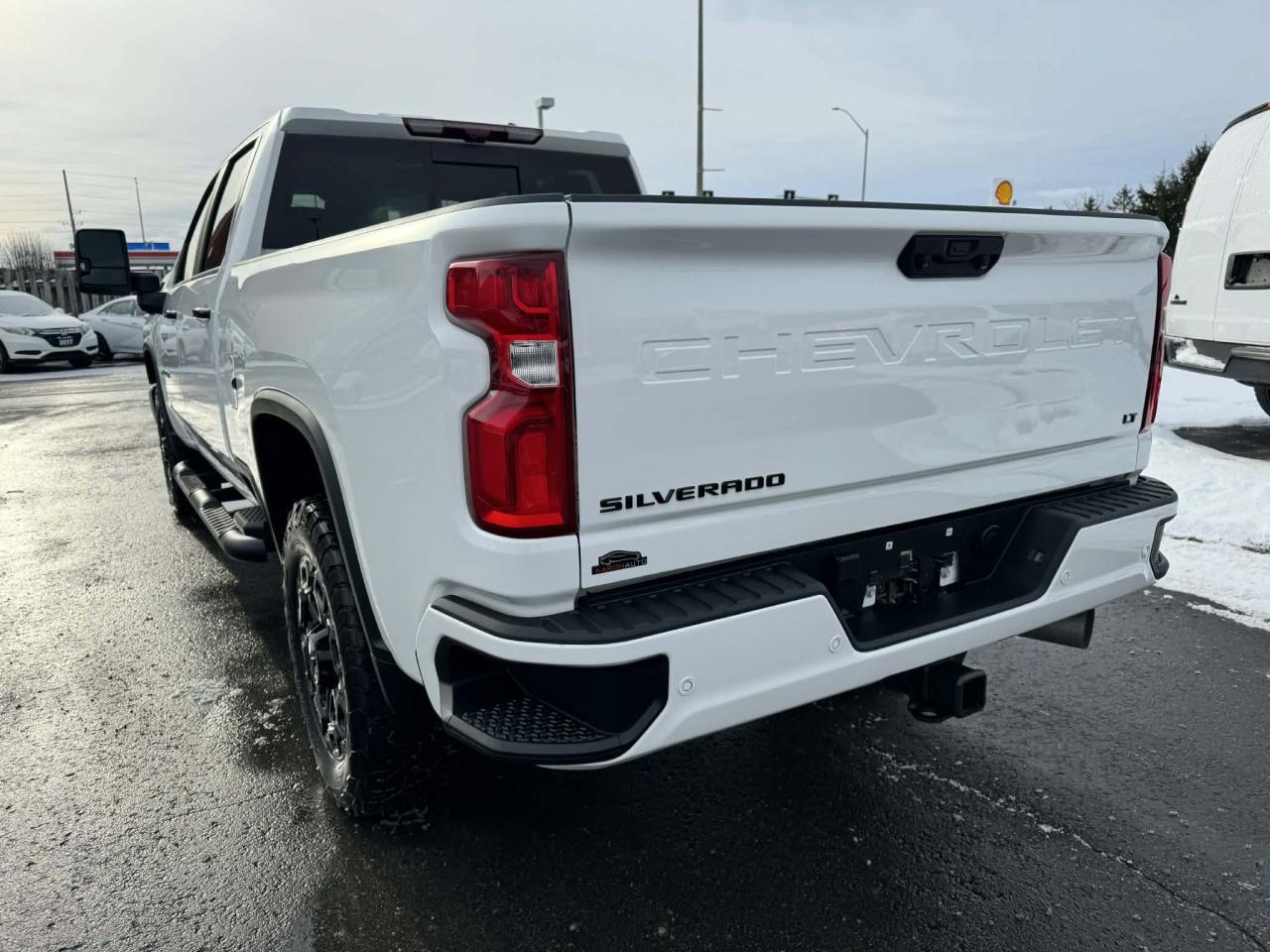 2024 Chevrolet SILVERADO 2500HD 4WD Crew Cab LT Z71 Diesel Photo2