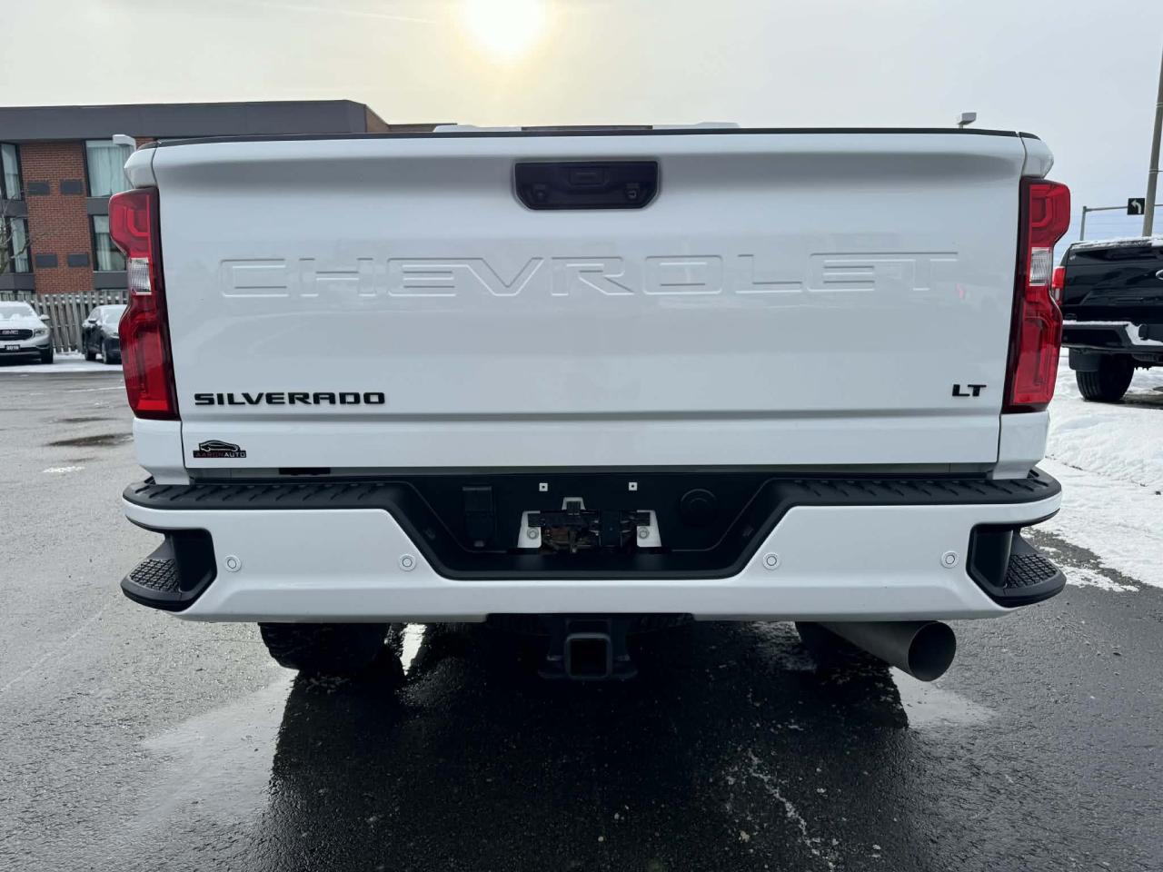 2024 Chevrolet SILVERADO 2500HD 4WD Crew Cab LT Z71 Diesel Photo3