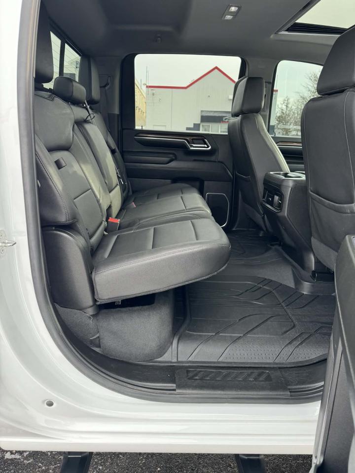 2024 Chevrolet SILVERADO 2500HD 4WD Crew Cab LT Z71 Diesel Photo