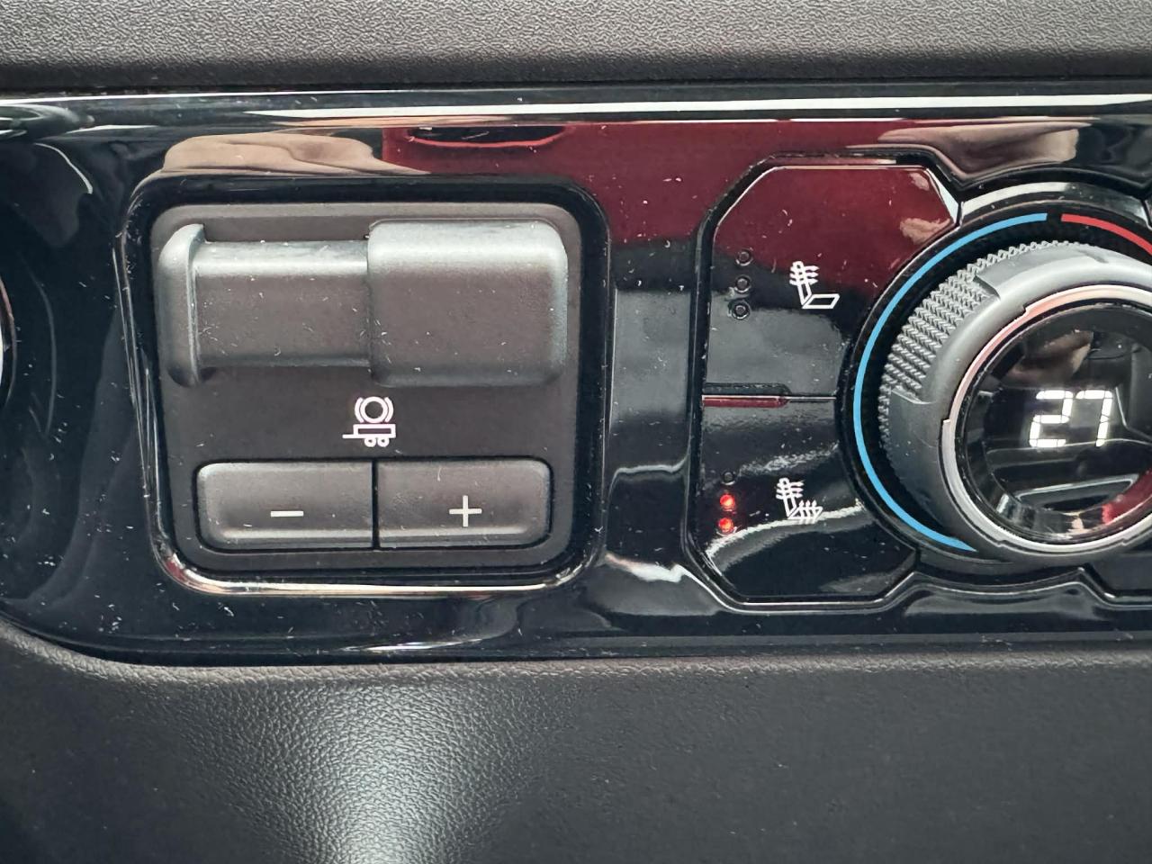 2024 Chevrolet SILVERADO 2500HD 4WD Crew Cab LT Z71 Diesel Photo