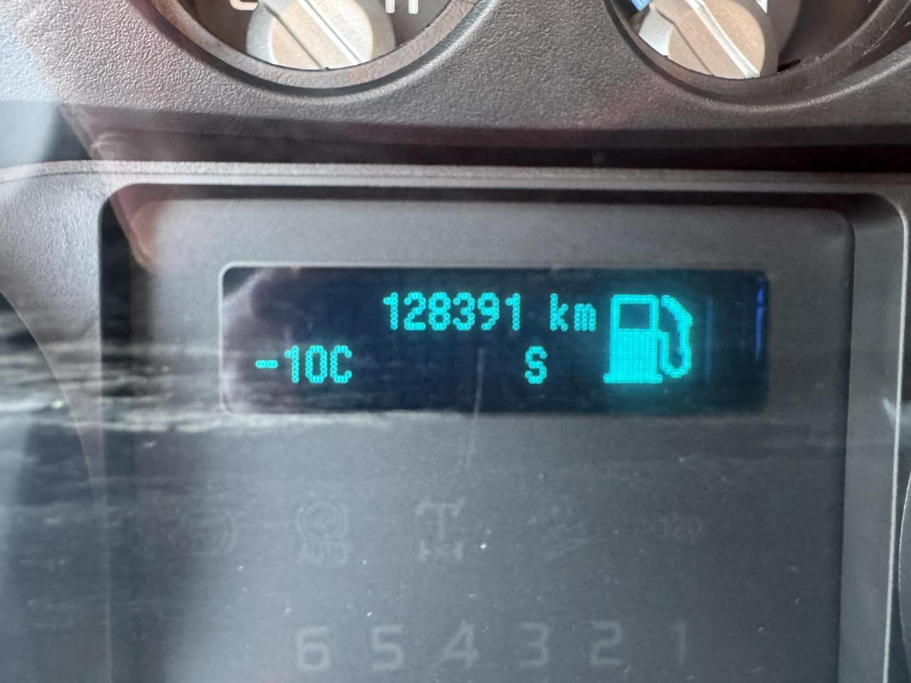 2015 Ford F-350 XLT UTILITY BOX Photo