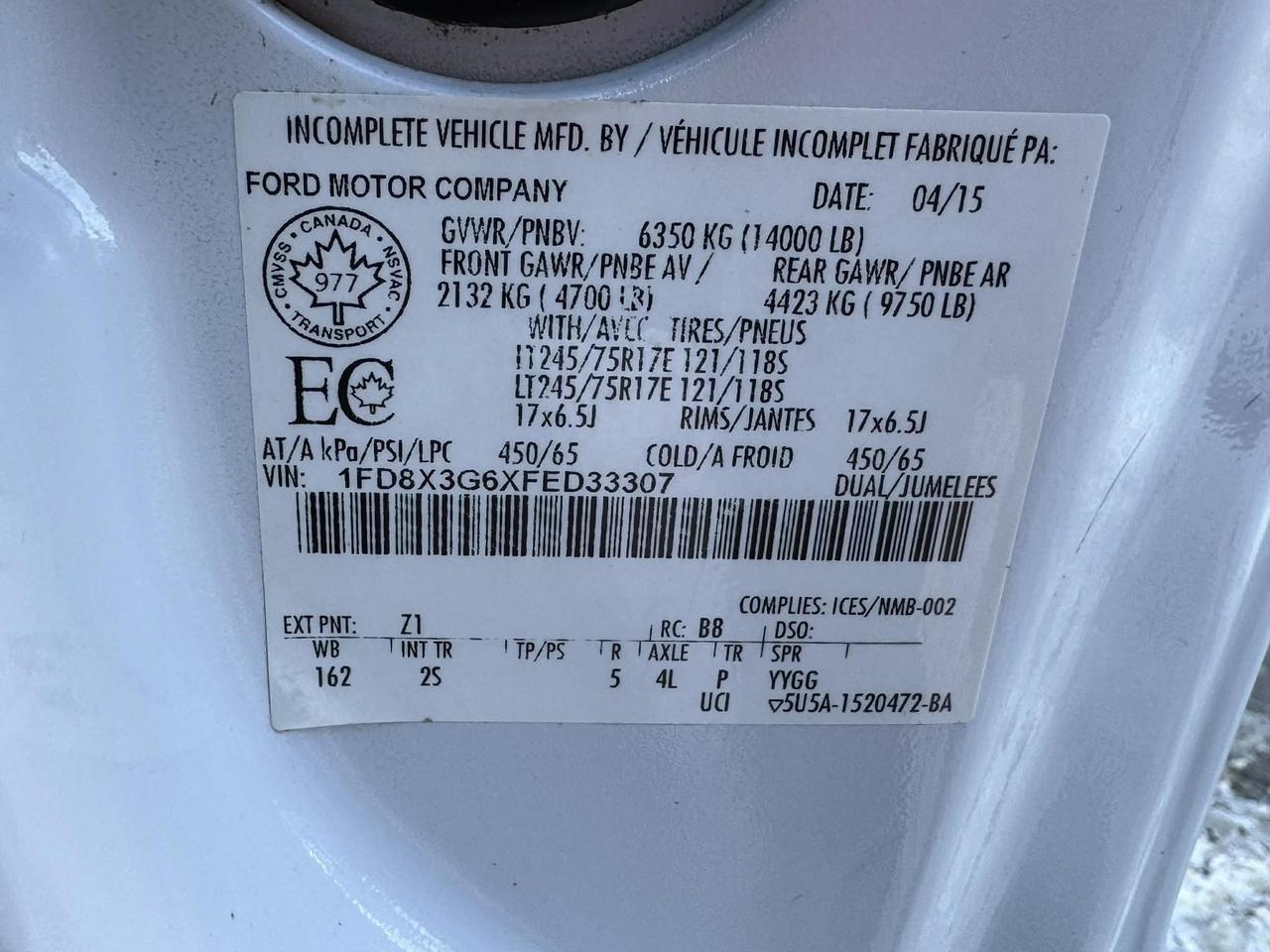 2015 Ford F-350 XLT UTILITY BOX Photo