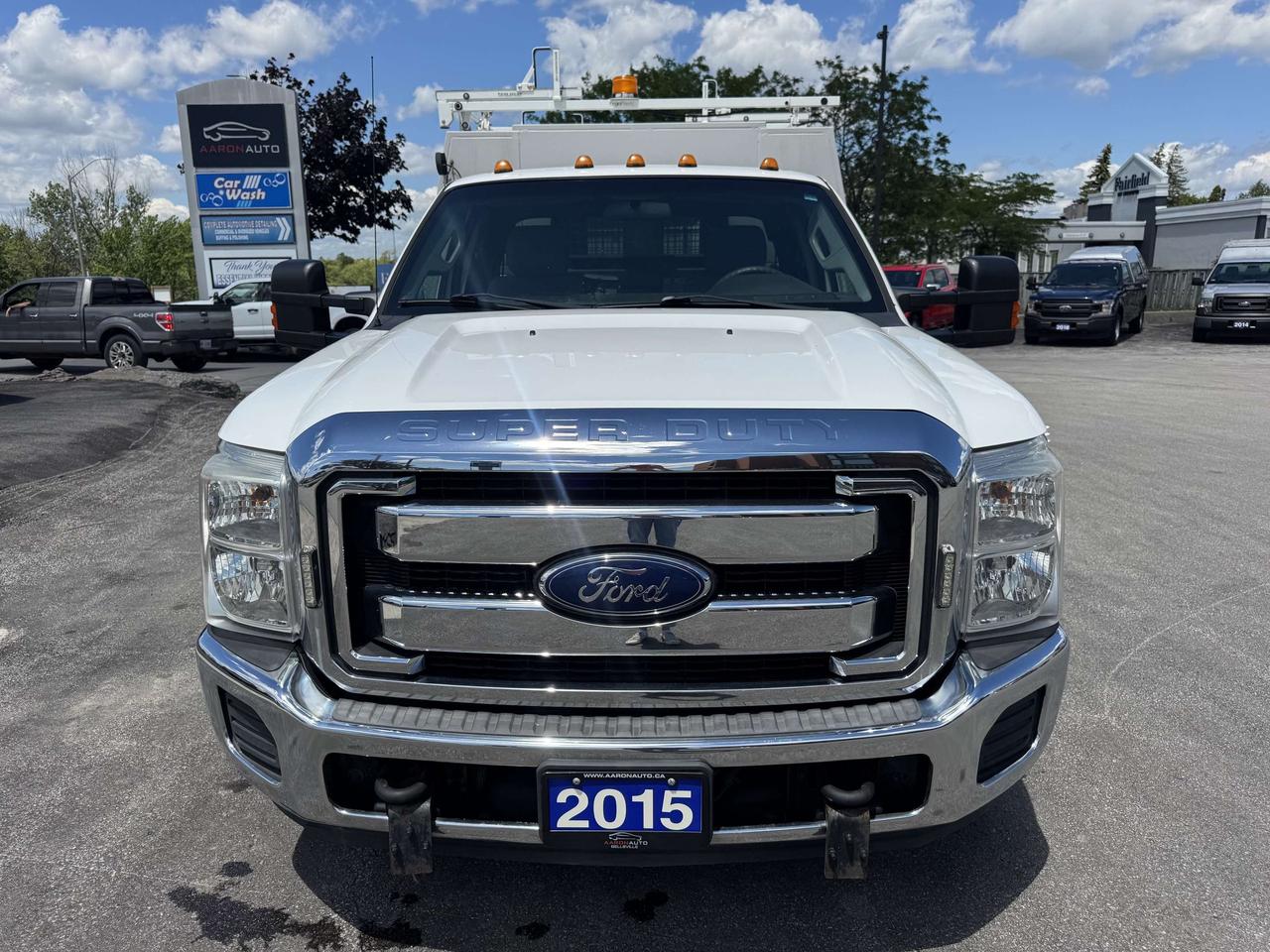 2015 Ford F-350 XLT UTILITY BOX - LOW KM - CERTIFIED Photo