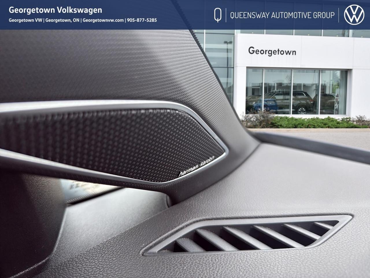 2024 Volkswagen Golf R Base Photo