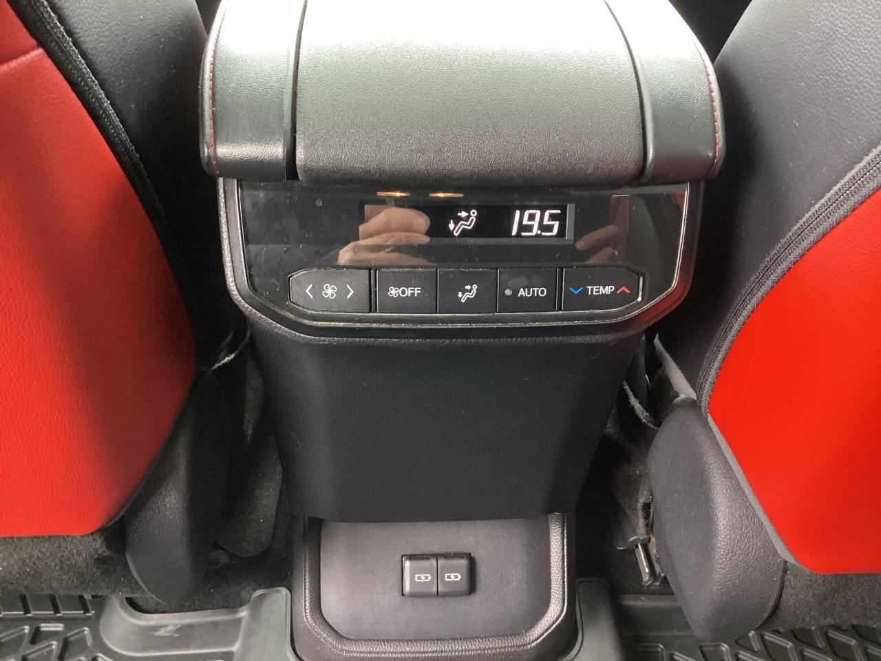 2022 Toyota Highlander XSE AWD Photo