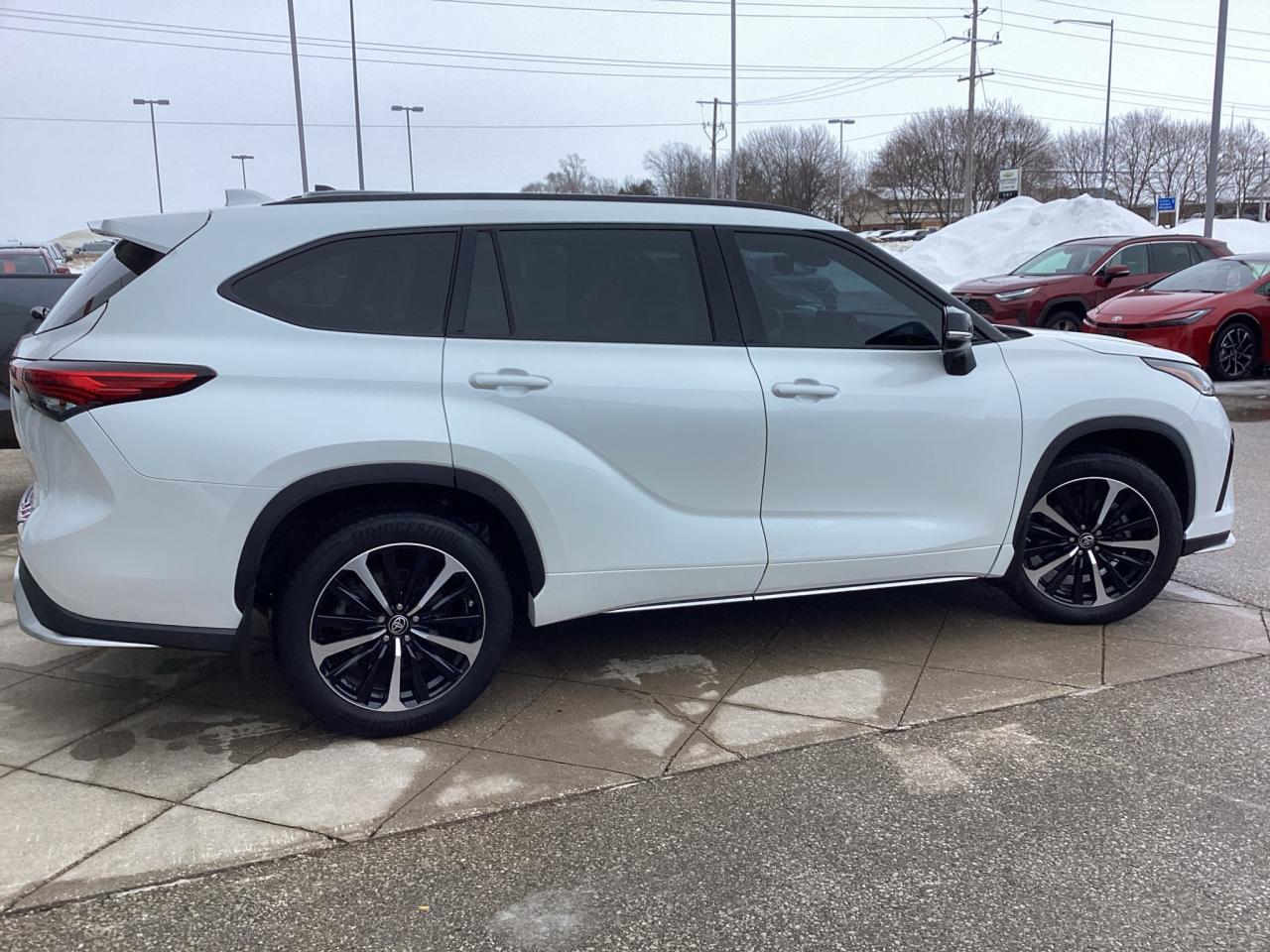 2022 Toyota Highlander XSE AWD Photo