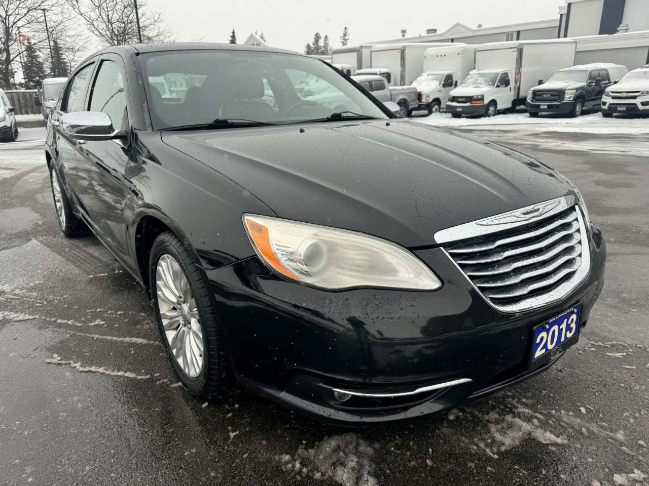 2013 Chrysler 200 4dr Sdn Limited Photo