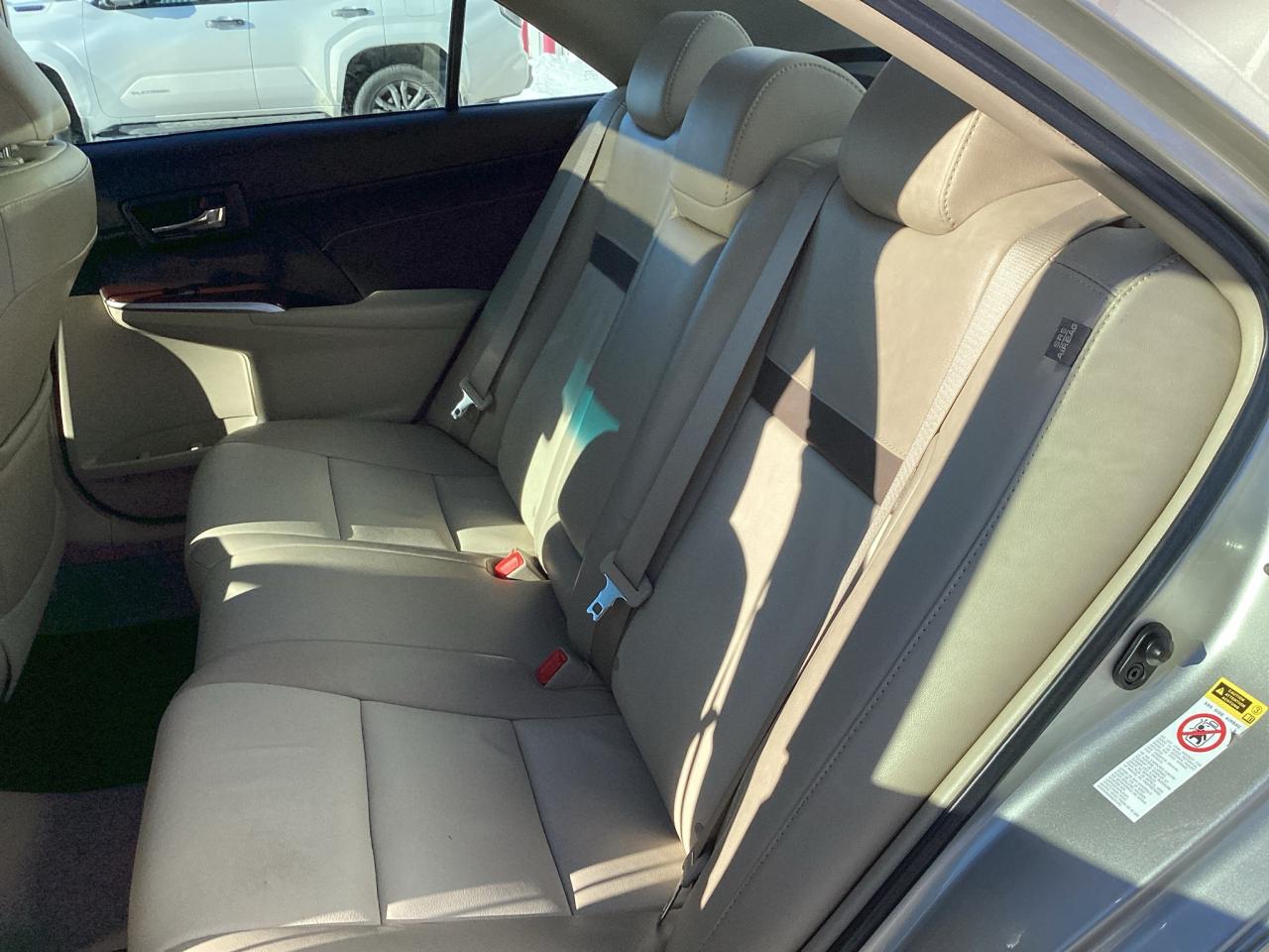 2014 Toyota Camry XLE Photo