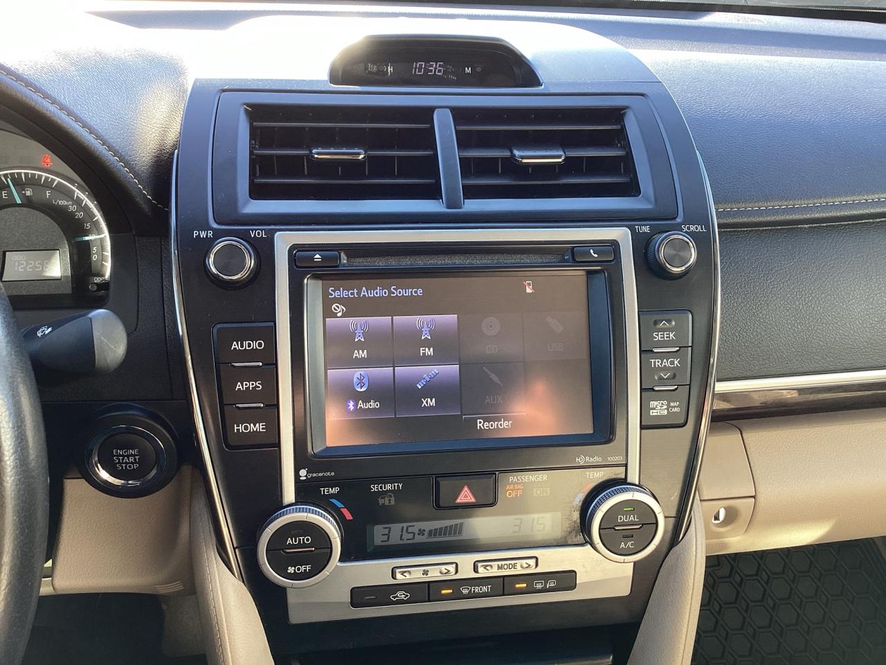 2014 Toyota Camry XLE Photo