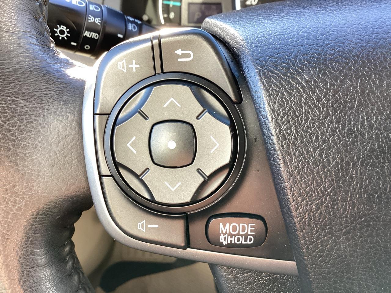 2014 Toyota Camry XLE Photo