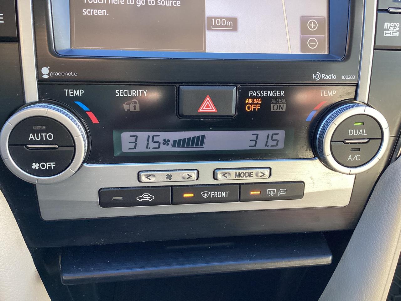 2014 Toyota Camry XLE Photo