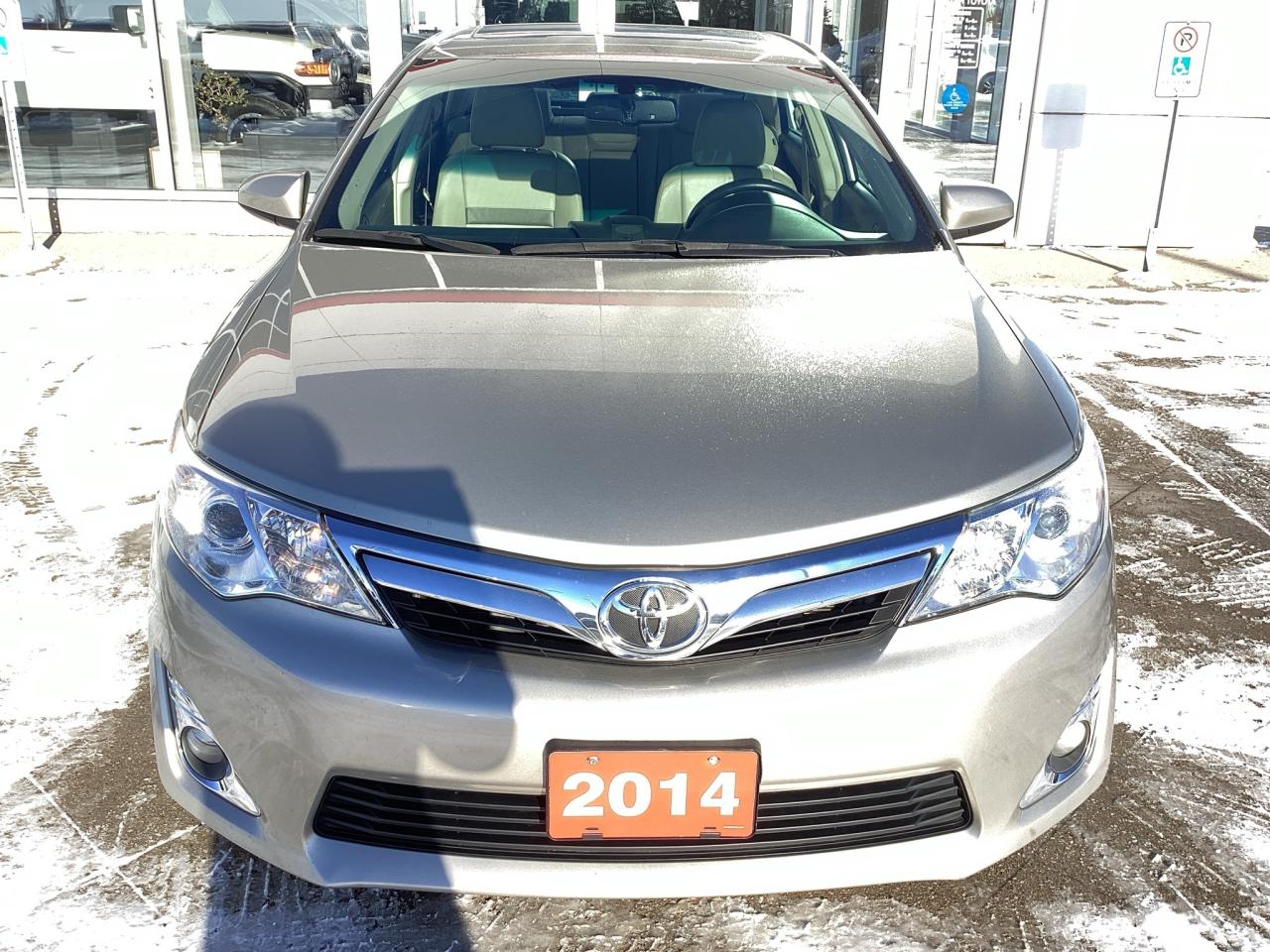 2014 Toyota Camry XLE Photo