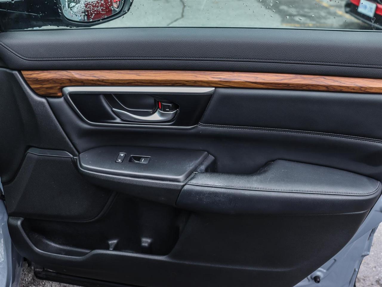 2022 Honda CR-V Touring LEATHER NAVI SUNROOF Photo