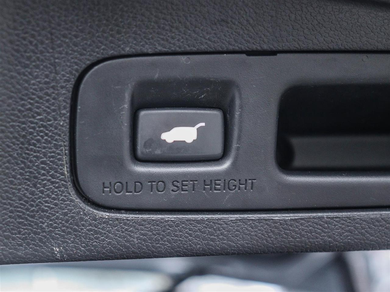 2022 Honda CR-V Touring LEATHER NAVI SUNROOF Photo
