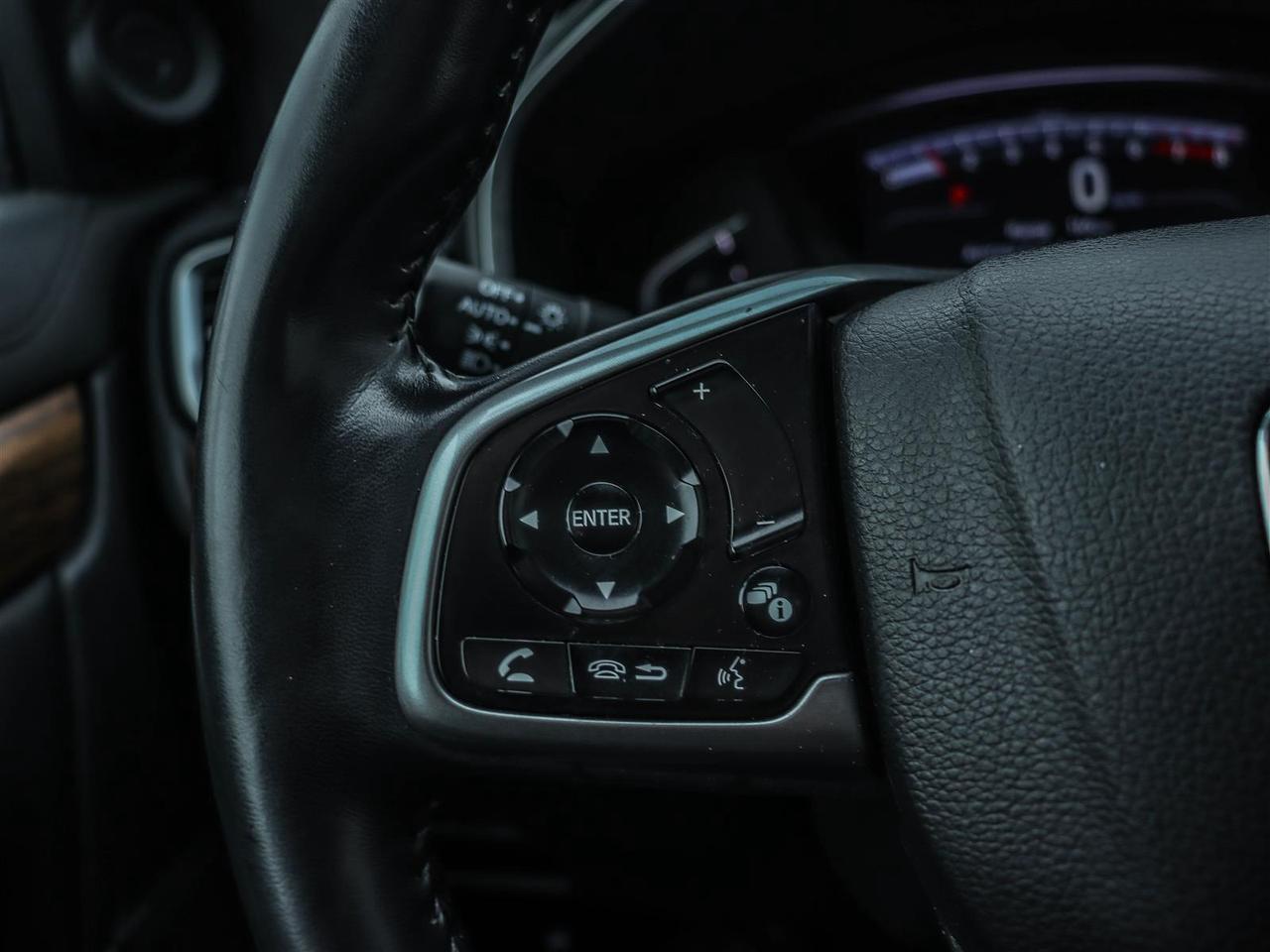 2022 Honda CR-V Touring LEATHER NAVI SUNROOF Photo
