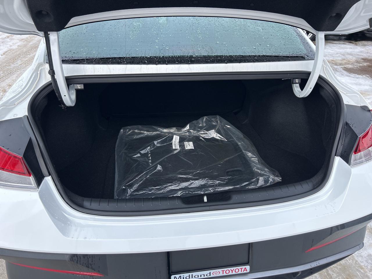 2024 Hyundai Elantra Preferred   Power Moonroof   NO REPORTED ACCIDENTS Photo