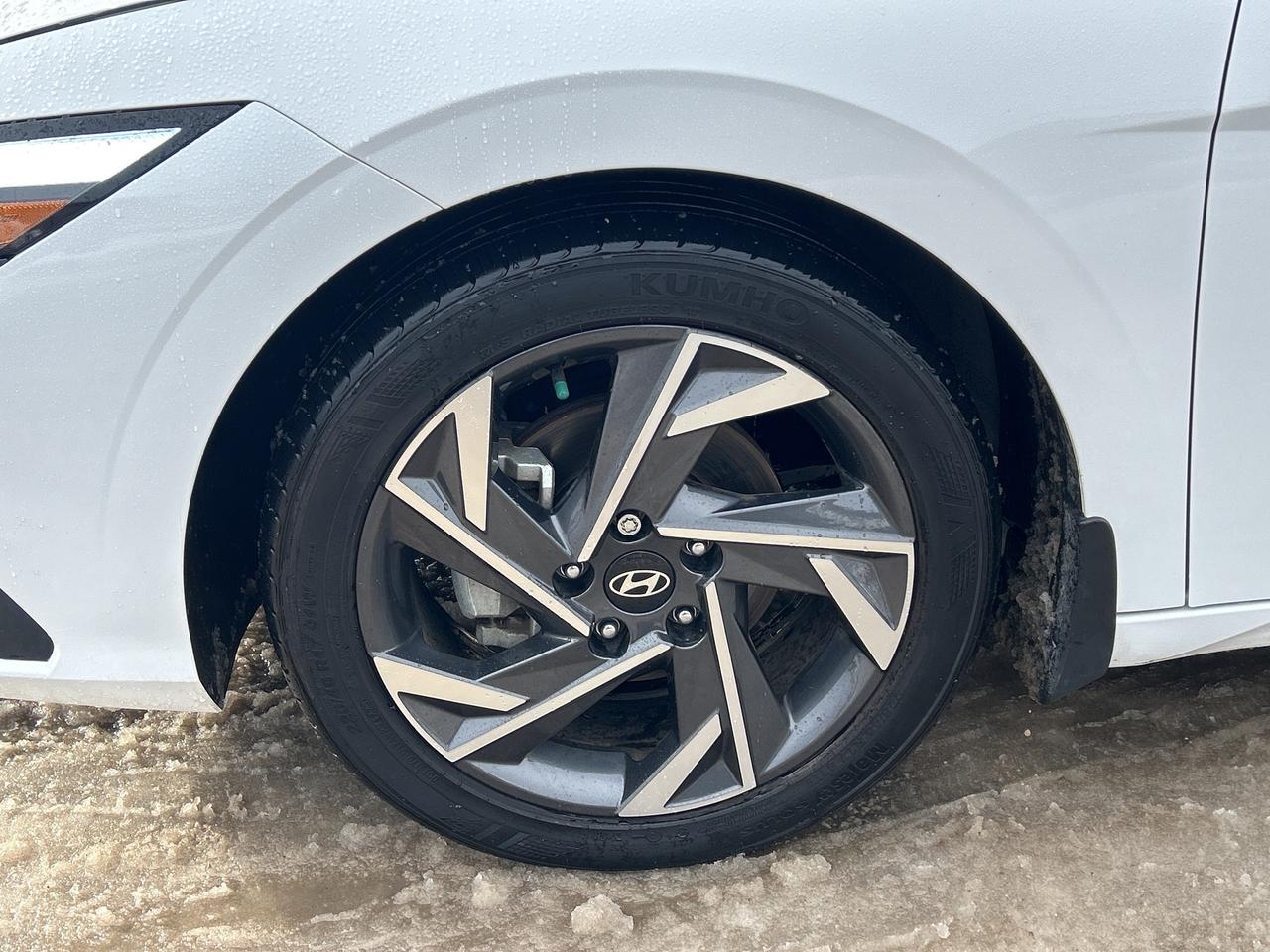 2024 Hyundai Elantra Preferred   Power Moonroof   NO REPORTED ACCIDENTS Photo