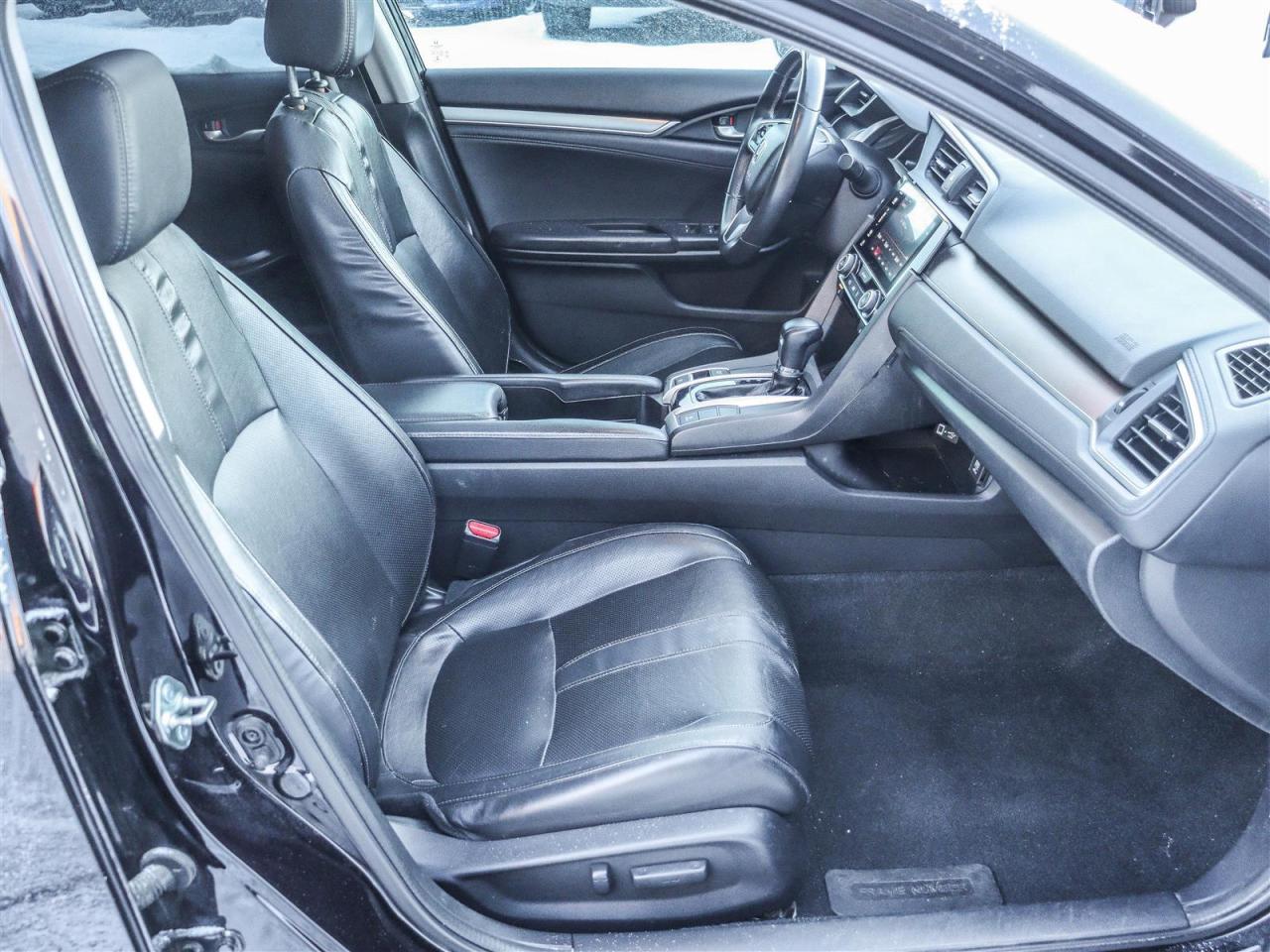 2016 Honda Civic TOURING LEATHER NAVI SUNROOF Photo