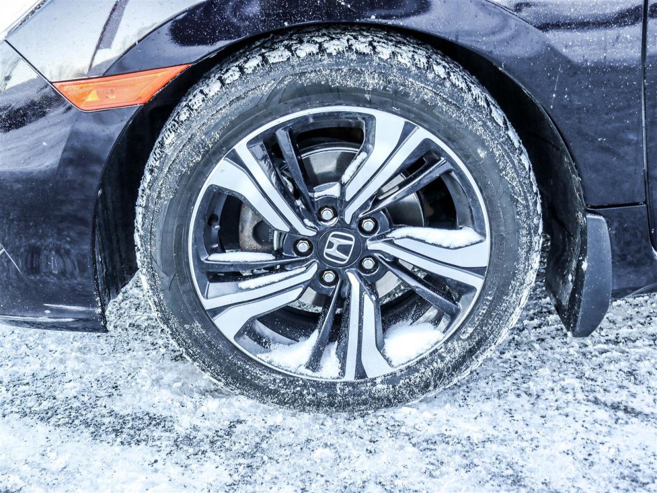 2016 Honda Civic TOURING LEATHER NAVI SUNROOF Photo