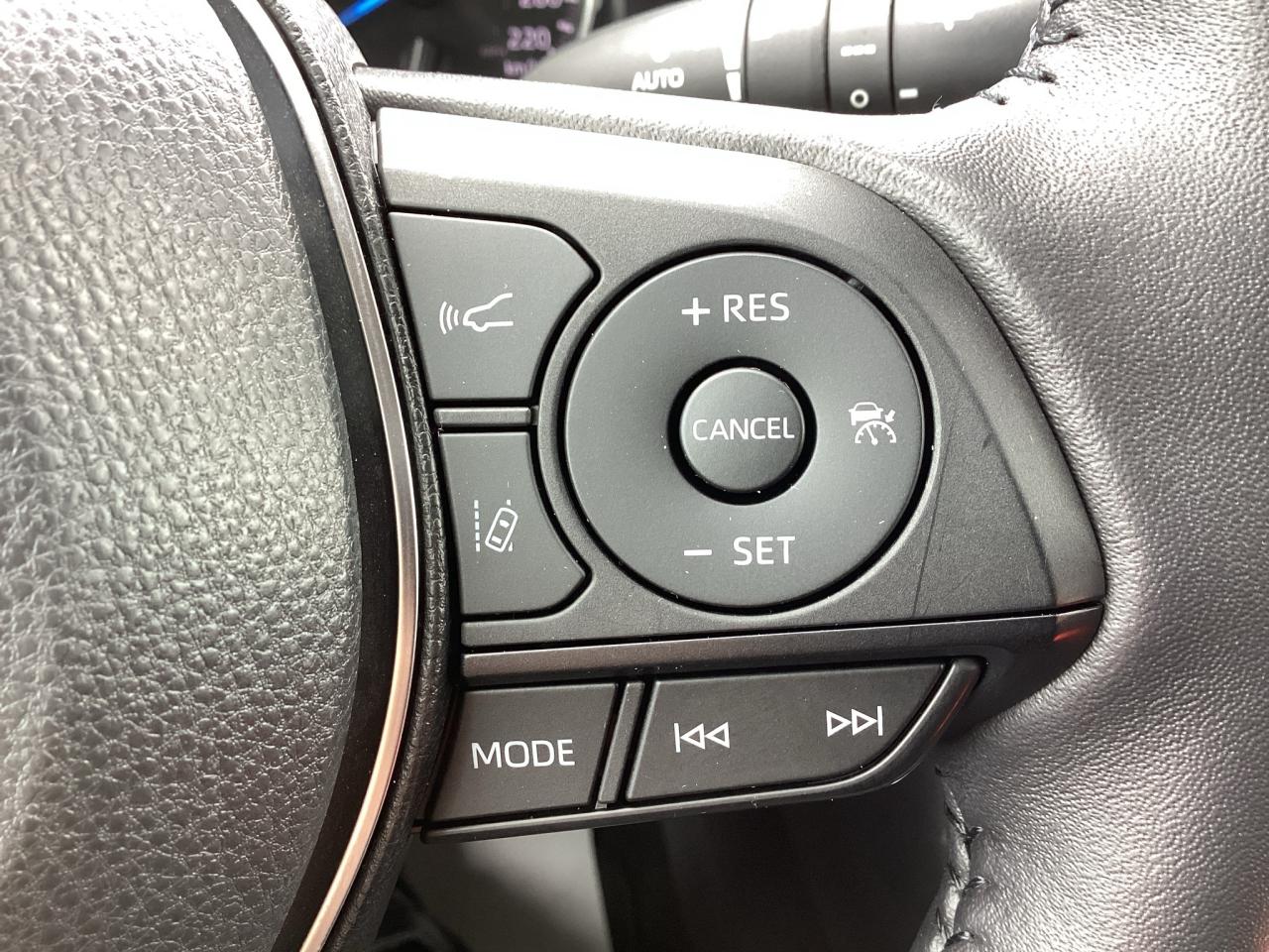 2022 Toyota RAV4 Hybrid XLE AWD Photo